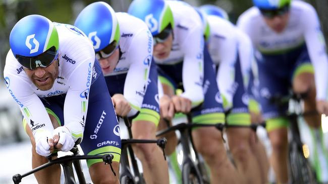Australia's Orica GreenEDGE team compete in the men's team time trial at the 2014 UCI Road World Championships in Ponferrada on September 21, 2014. AFP PHOTO / JAVIER SORIANO