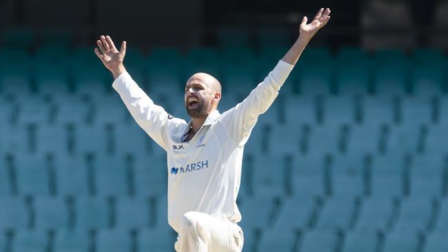 Nathan Lyon of the Blues appeals unsuccessfully for the wicket of Seb Gotch of Victoria during day 2 of the Marsh Sheffield Shield match between the NSW Blues and Victoria at the SCG in Sydney, Saturday, February 15, 2020. (AAP Image/Craig Golding) NO ARCHIVING, EDITORIAL USE ONLY, IMAGES TO BE USED FOR NEWS REPORTING PURPOSES ONLY, NO COMMERCIAL USE WHATSOEVER, NO USE IN BOOKS WITHOUT PRIOR WRITTEN CONSENT FROM AAP