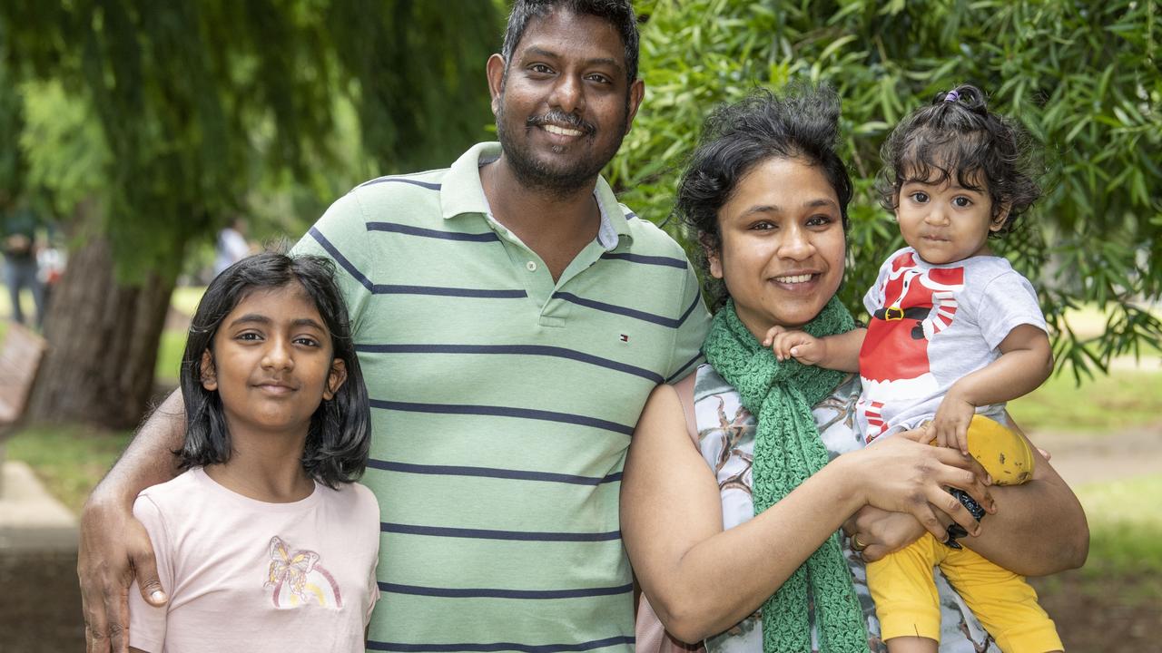 Families Keep With Boxing Day Tradition To Picnic In Queens Park 