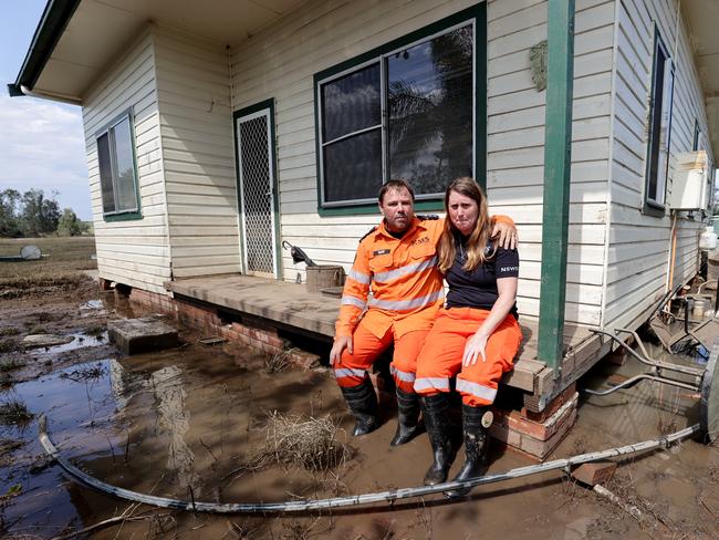 Coraki locals and SES volunteers Daniel Clark and Nancy Grimmare. Picture: Toby Zerna