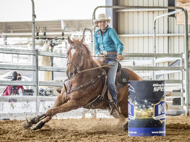 Barrels and buckles: Central Qld cowgirl reigns in rodeo arena