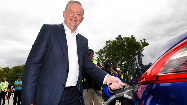 BRISBANE, AUSTRALIA - NewsWire Photos - FEBRUARY 10, 2021.Federal Opposition Leader Anthony Albanese charges an electric car as he visits electric vehicle chargers manufacturer Tritium in Brisbane. Mr Albanese is expected o make an announcement regarding industrial relations tonight. Picture: NCA NewsWire / Dan Peled