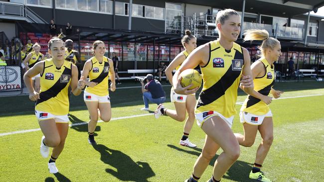 The AFL announced away teams would no longer need to wear white shorts. (Photo by Dylan Burns/AFL Photos via Getty Images)