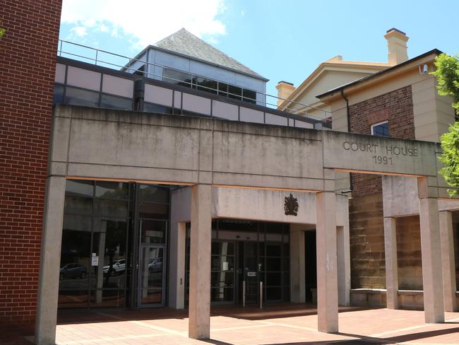 Pictures of locations around Campbelltown, Thursday, 7th February 2019. Pictured is Campbelltown Court House. (AAP Image / Robert Pozo).