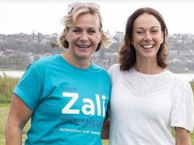 Independent MP for Warringah Zali Steggall and Sophie Scamps, the independent candidate for Mackellar, at Dee Why, on Sydney’s northern beaches in February.