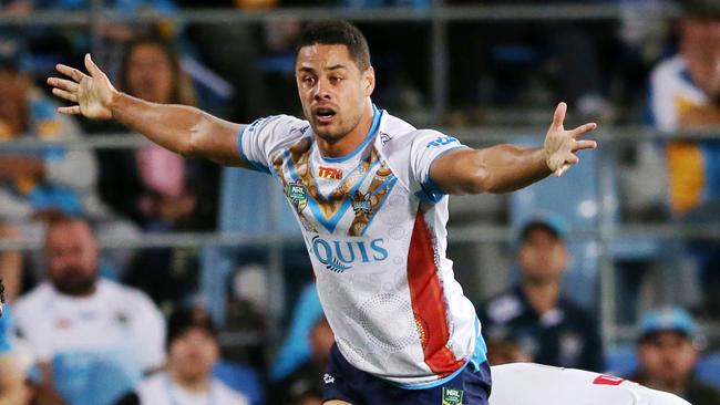 Jarryd Hayne had a horror night at centre. Picture: Nigel Hallett.