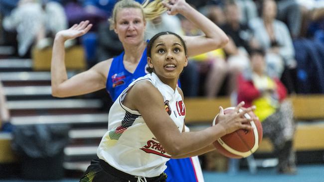 Lulu Twidale of SD Spartans against Toowoomba Mountaineers in Queensland State League Division 1 women’s basketball. Picture: Kevin Farmer