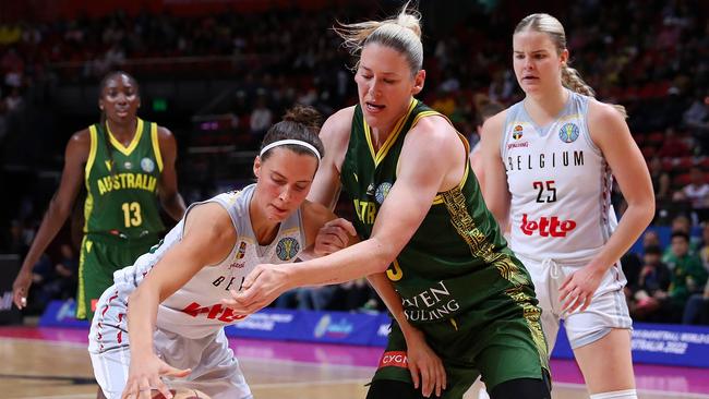 Lauren Jackson is the GOAT for a reason. (Photo by Kelly Defina/Getty Images)