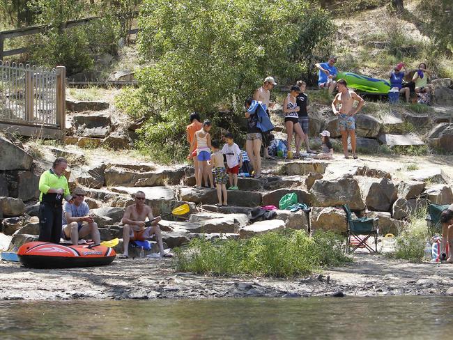 Warrandyte Pond Bend area is full of activities in hot weather