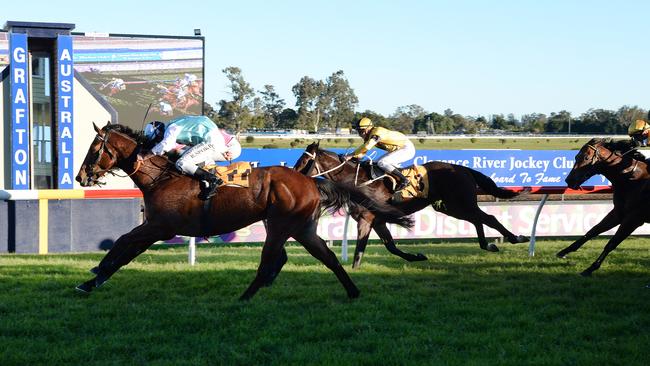 Raymond Spokes rides Northern Knight in Race 8 - the John Carlton Quality on Westlawn Race Day.