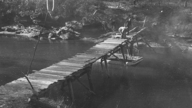 The Pymble-Warringah Main under construction. Photo Manly, Warringah and Pittwater Historical Society