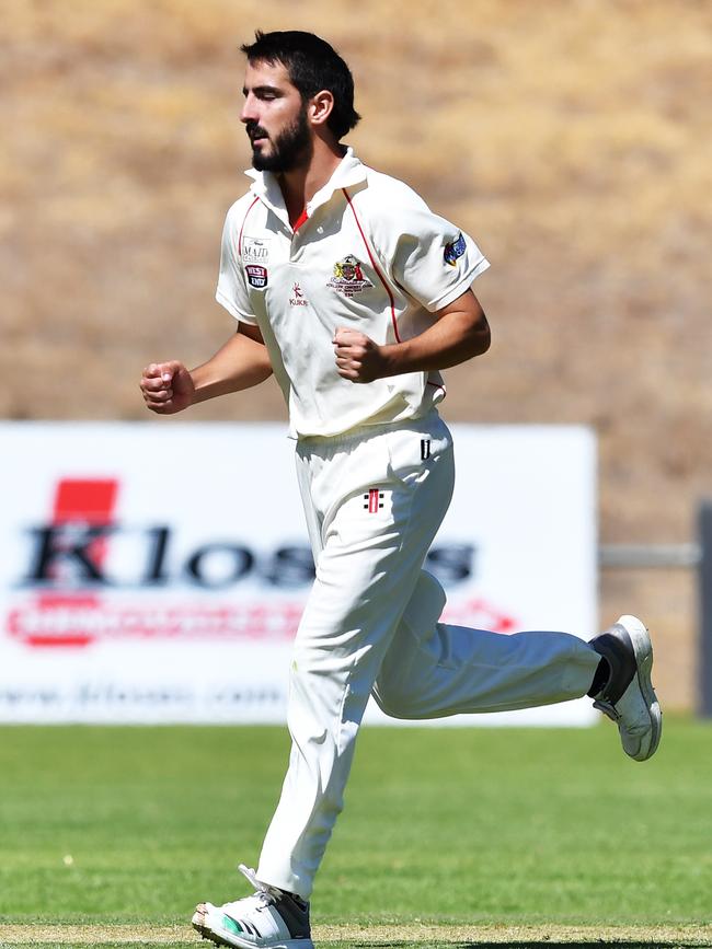 Cam Valente was in good touch for the Buffalos.Picture: AAP/Mark Brake