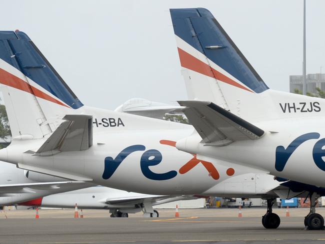 Rex axes flights and blames Qantas
