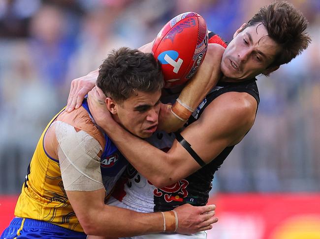 PERTH, AUSTRALIA - MAY 18: Jack Steele of the Saints tackles eduring the round ten AFL match between Waalitj Marawar (West Coast Eagles) and Euro-Yroke (Saint Kilda Saints) at Optus Stadium, on May 18, 2025, in Perth, Australia. (Photo by Paul Kane/Getty Images)