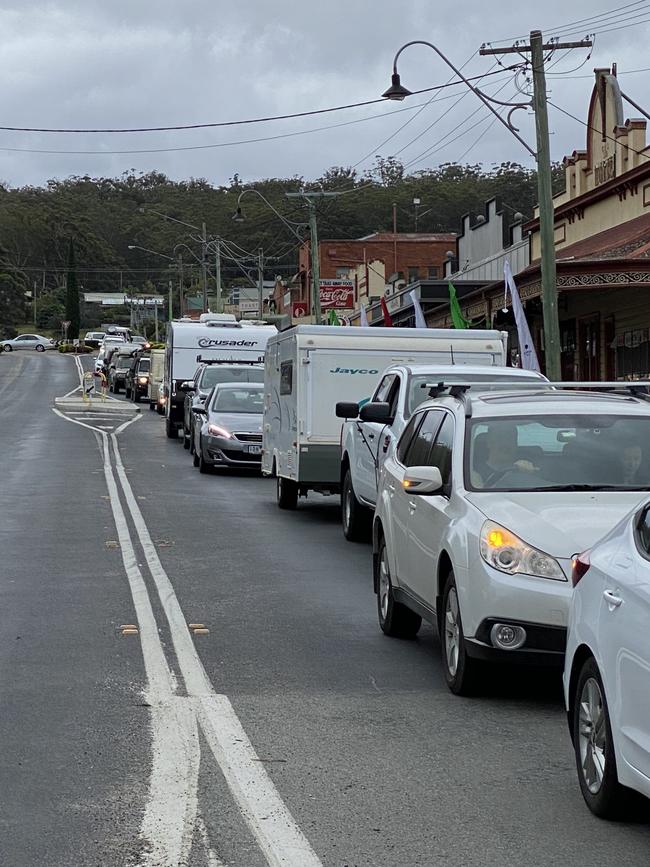 Victorians clogging the streets of the NSW far south coast town of Pambula as holidaymakers flood back to their home state ahead of border closures.