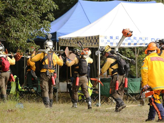 An inquest has heard a convicted sex offender was sleeping in a van near where William Tyrrell vanished.