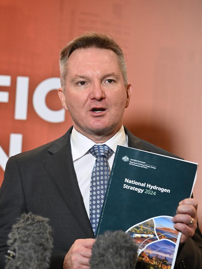 Climate Change and Energy Minister Chris Bowen.