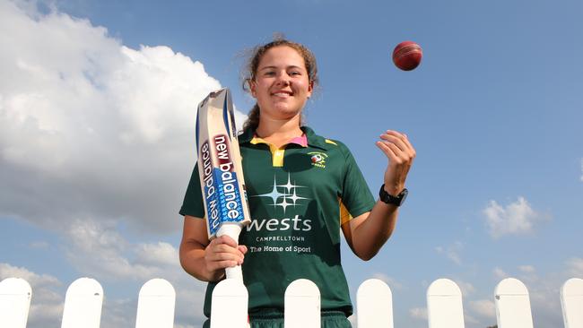 Hannah Darlington kept her indigenous heritage quiet in her early years as a cricketer. Picture: AAP