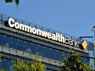 The federal government is considering a royal commission report into Commonwealth Bank advisers.