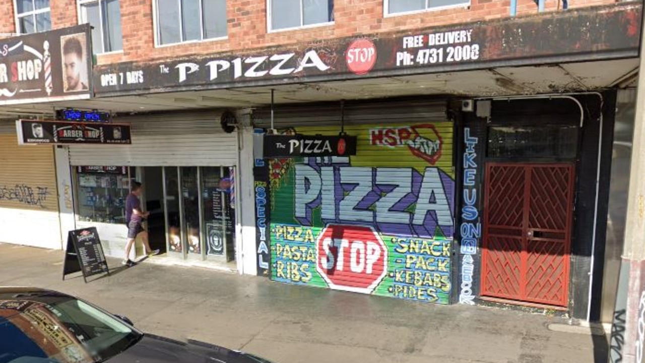 Man dead after stabbing at pizza shop