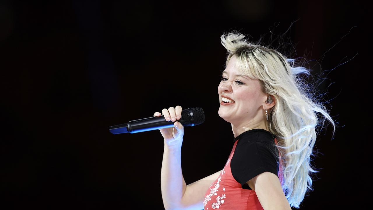 Maisie Peters pictured performing at the Ed Sheeran concert at Suncorp Stadium. (Image/Josh Woning)