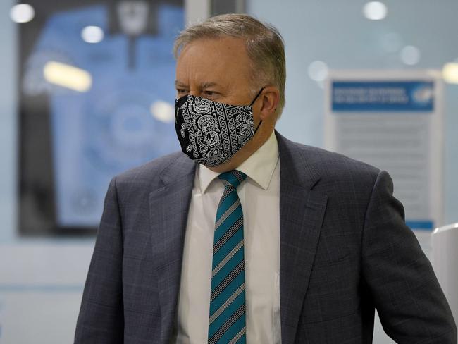 SYDNEY, AUSTRALIA - NCA NewsWire Photos AUGUST, 18, 2020: Leader of the Opposition Anthony Albanese wears a mask as he arrives for a press conference in Sydney. Picture: NCA NewsWire/Bianca De Marchi