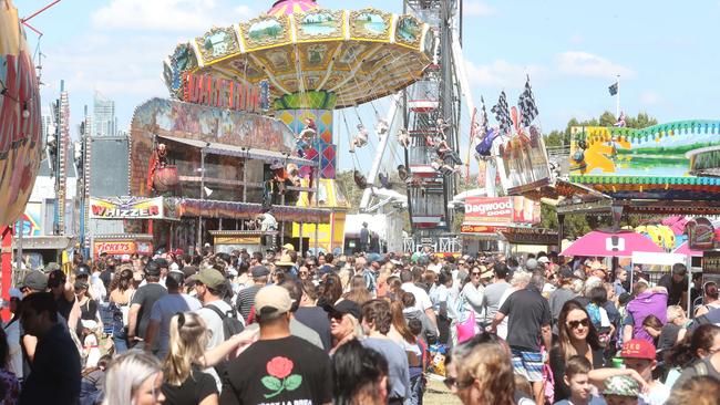 The huge crowds. Photo by Richard Gosling