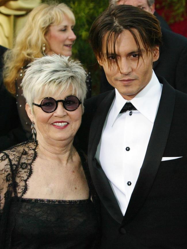 Depp with his mother Betty Sue Palmer at the 2004 Oscars. Picture: Frank Micelotta/Getty Images