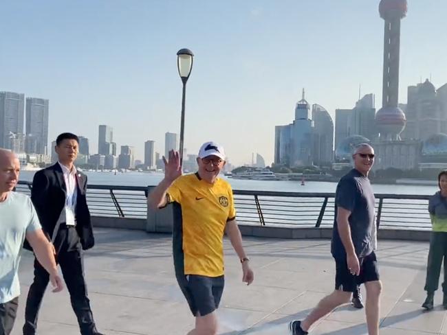 Prime Minister Anthony Albanese wearing a Sydney Rabbitohs jersey during a walk on the Bund in Shanghai, China. https://twitter.com/wmdglasgow