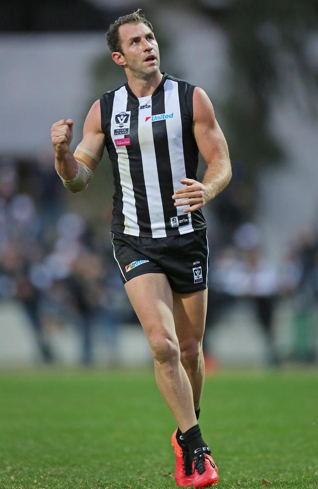 Travis Cloke booted three goals in the first quarter on his way to four for the match. Picture: Nathan Dyer