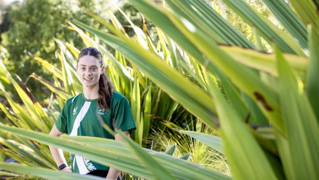 Gardiner Foundation scholarship Scarlett Southern grew up on a dairy farm and recently started at Deakin. Photo: Zoe Phillips.