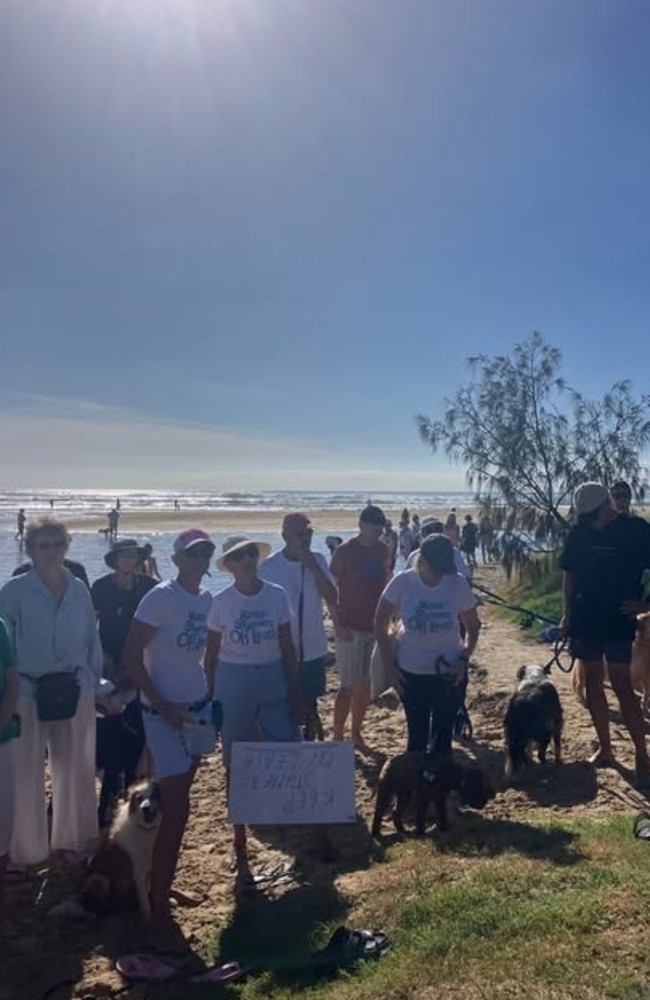 Stumers Creek Dog Beach Protest