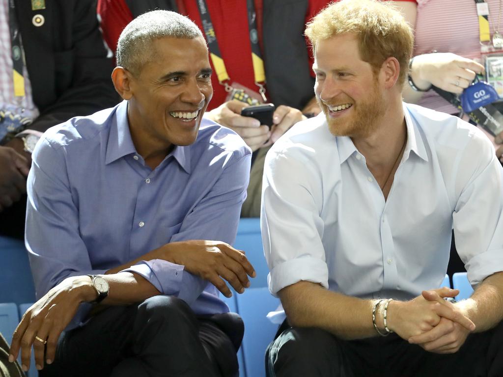 Former US President Barack Obama and Prince Harry in 2017.