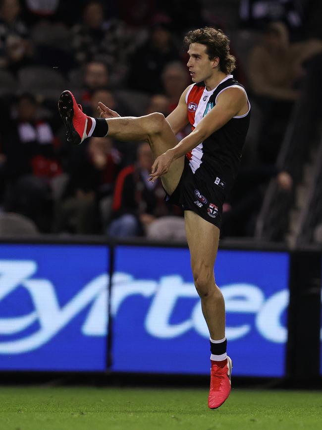 Max King kicks for goal in the second quarter. Picture: Michael Klein