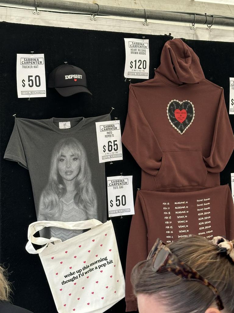 The merch stand for Sabrina Carpenter at Eras tour Melbourne. Picture: @trackl13ts7