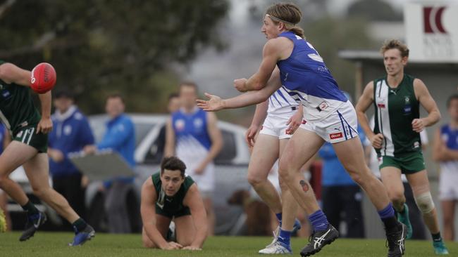 Dylan Belo in action for East Ringwood.