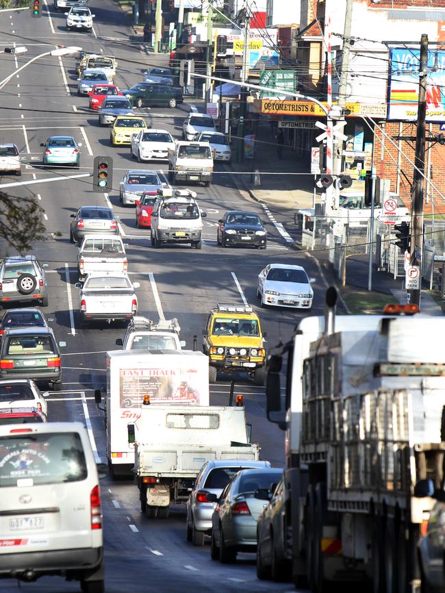 Work will soon begin on the Lower Plenty Rd level crossing removal, and the closure of Rosanna station is expected to bump up traffic at nearby Macleod.