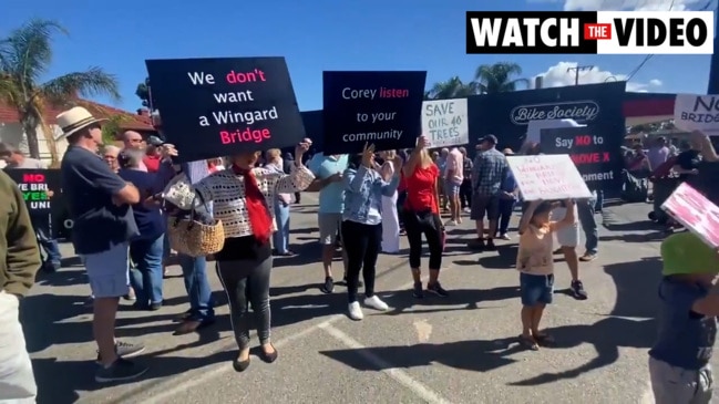 Hove residents protest new railway bridge