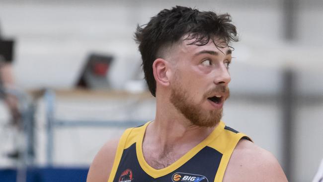 Joe Davis came up big for Pakenham. Photo: Basketball Victoria.