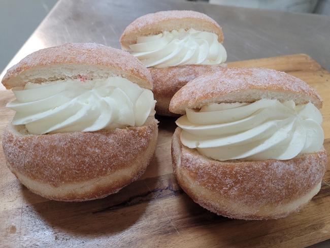 The Kitchener buns from Ned Kelly’s Bakery in Alberton. Picture: Supplied