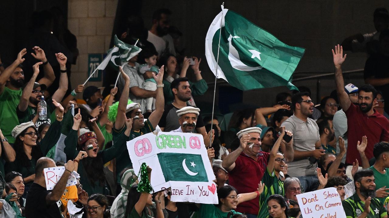 The Pakistan fans still enjoyed themselves. (Photo by Bradley Kanaris/Getty Images)