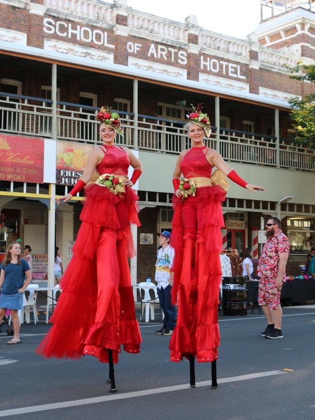 Two brilliant performers at last year's Maranoa Christmas Street Party!