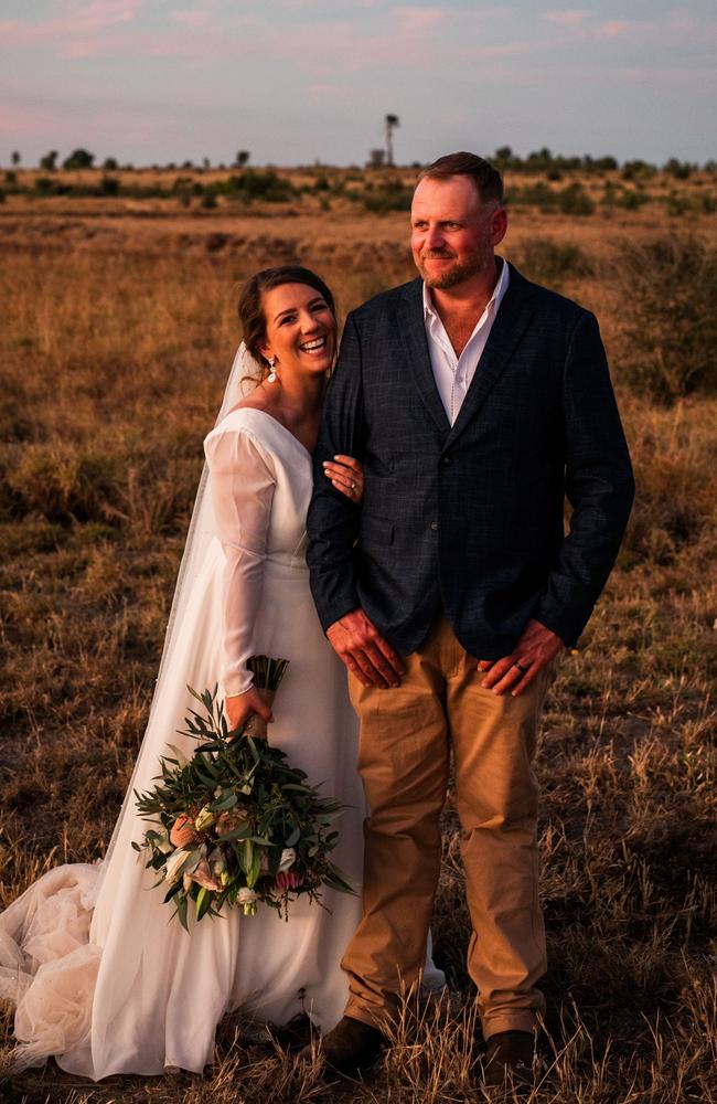 Hollie and Jono Armstrong's stunning outback wedding in Comet, Queensland. Pictures: Edwina Robertson Photography