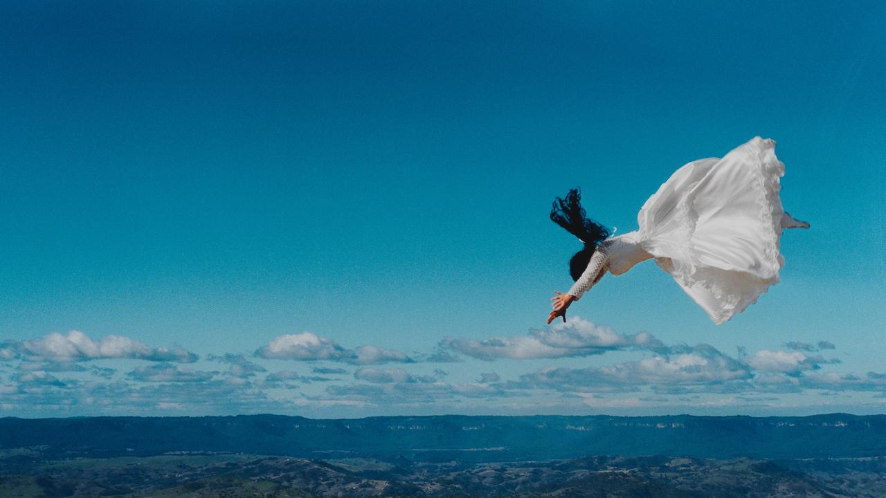 Rosemary Laing, Flight research #6 (1999–2000), Type C photograph, National Gallery of Australia, Canberra, Purchased 2001, © Rosemary Laing.