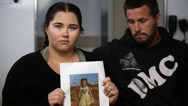 Cleo’s mother, Ellie Smith, and stepfather, Jake Gliddon. Picture: James Carmods/ABC