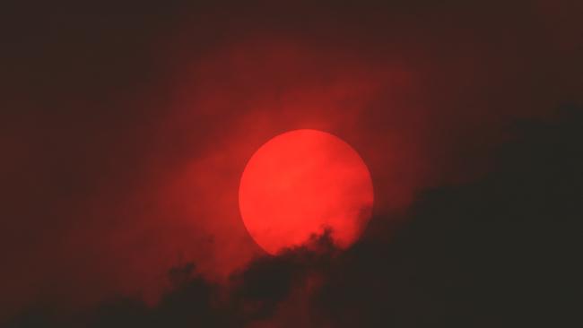 Bushfire sun from the Huon Valley, January 2019. Picture: NIKKI DAVIS-JONES