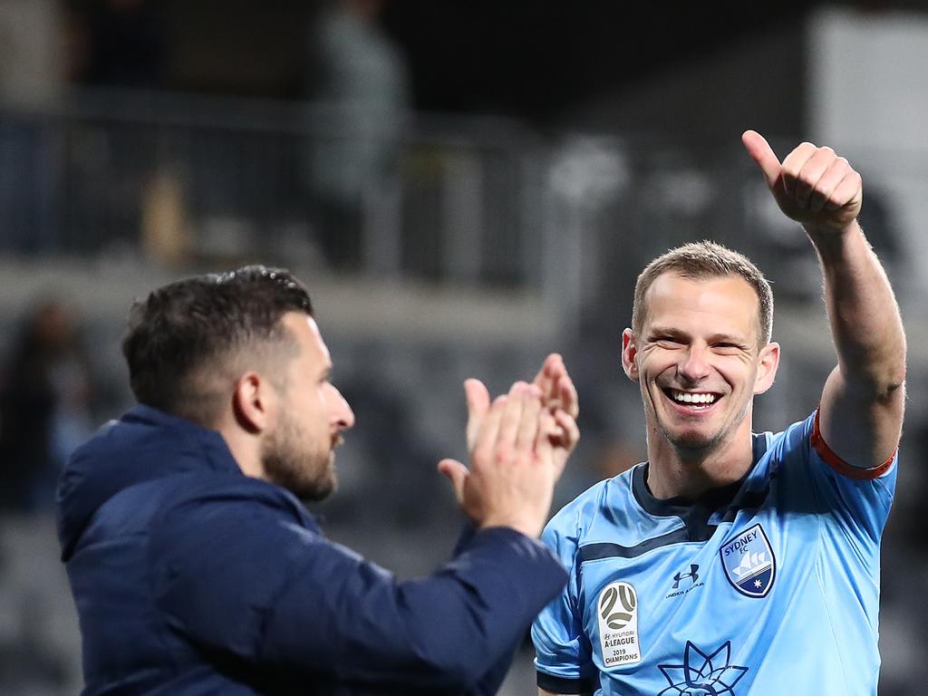 Alex Wilkinson gives a thumbs up to the crowd.