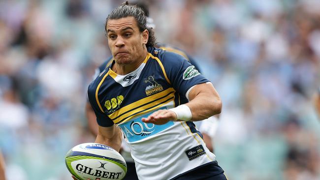 Brumbies Matt Toomua scores a try during the NSW Waratahs v ACT Brumbies Super Rugby game at Allianz Stadium, Sydney. Pic Brett Costello