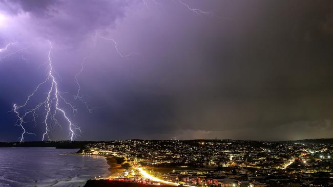 Lightning seen from Anzac Memorial Bridge on January 15, 2025 in Newcastle, Australia. (Photo by Roni Bintang/Getty Images)