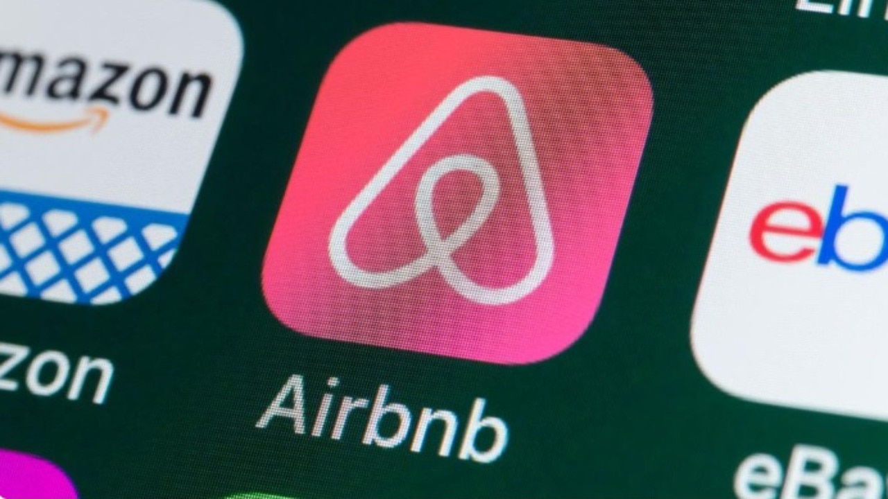 ‘Dear sir … I am quiet as a mouse’: there’s one hilarious thing everyone does on Airbnb, without even knowing it …